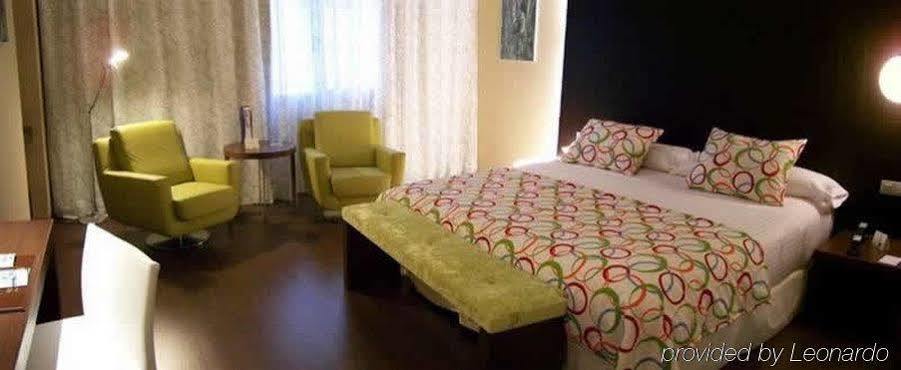 Hotel Veracruz Plaza & Spa Valdepeñas Стая снимка